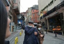 Waiting for the Han Keeper